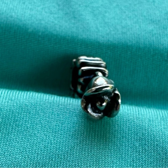 silver tulip charm dangle - Picture 1 of 3